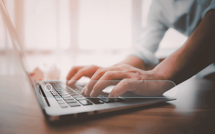 bg-search_Google_typing_keywords_on_notebook_Search_Console-w1920h1200
